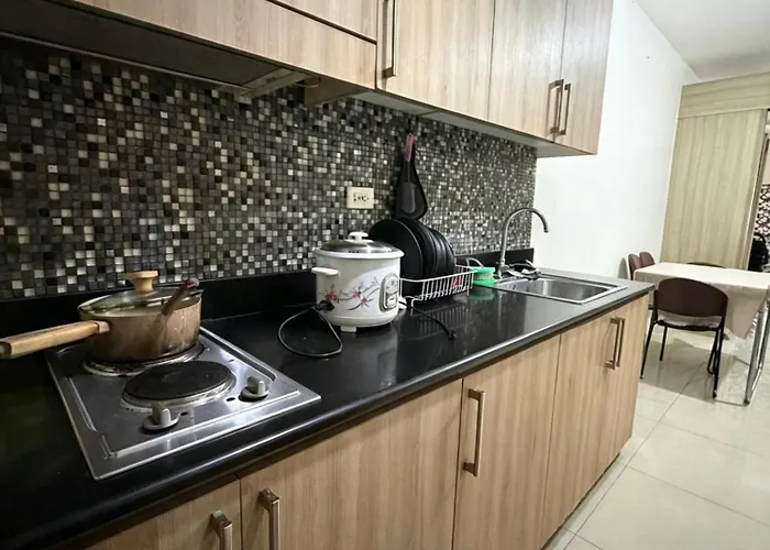 Sofia Staycation 3 Near Mall Of Apartment Manila